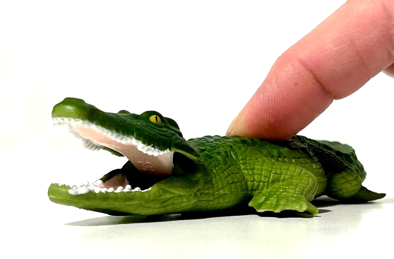 Disney animal kingdom crocodile alligator mcdonalds happy meal toy