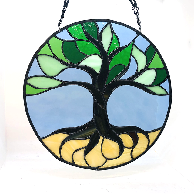 Stained glass worker bee design
