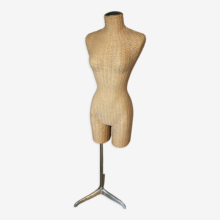 Wicker mannequin