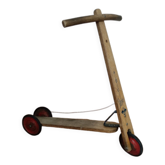 Vintage curated send hand bicyle soter balance bike