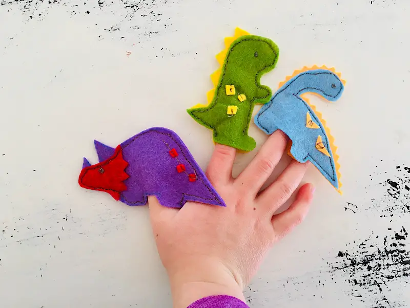Felt dinosaur finger puppets free pattern