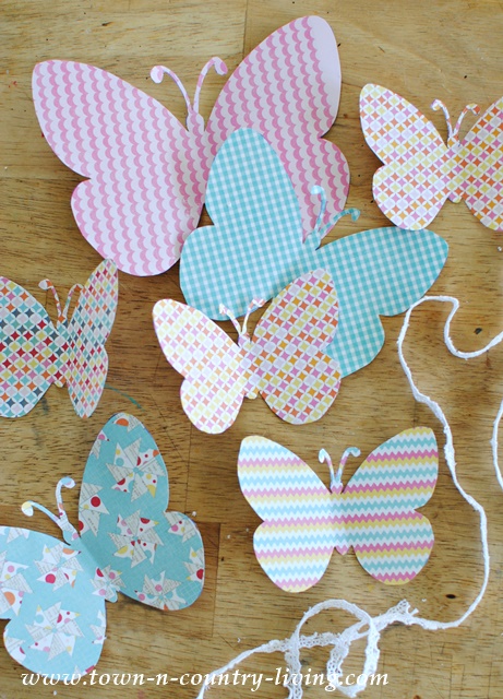 Butterfly garland with free printable