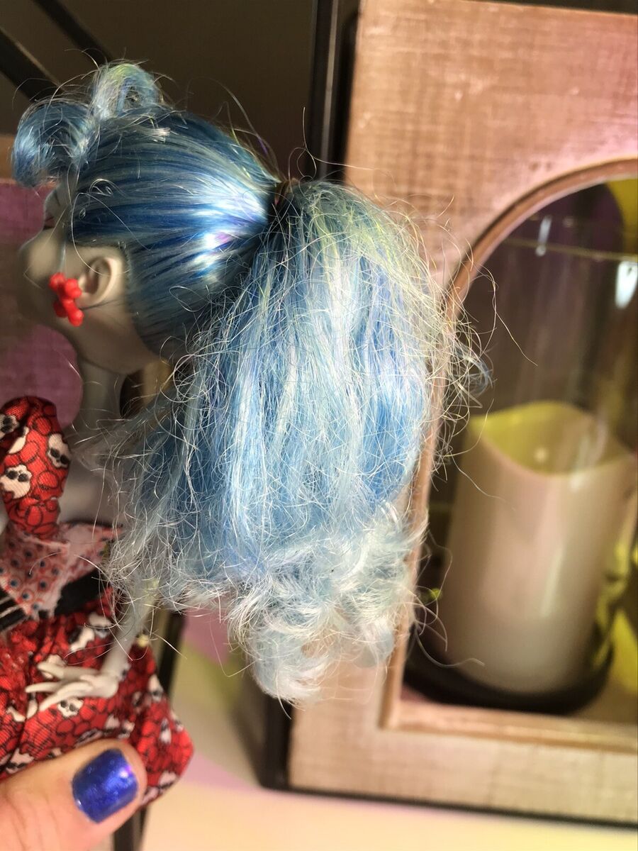 Monster high ghoulia yelps dot dead gorgeous doll scooter