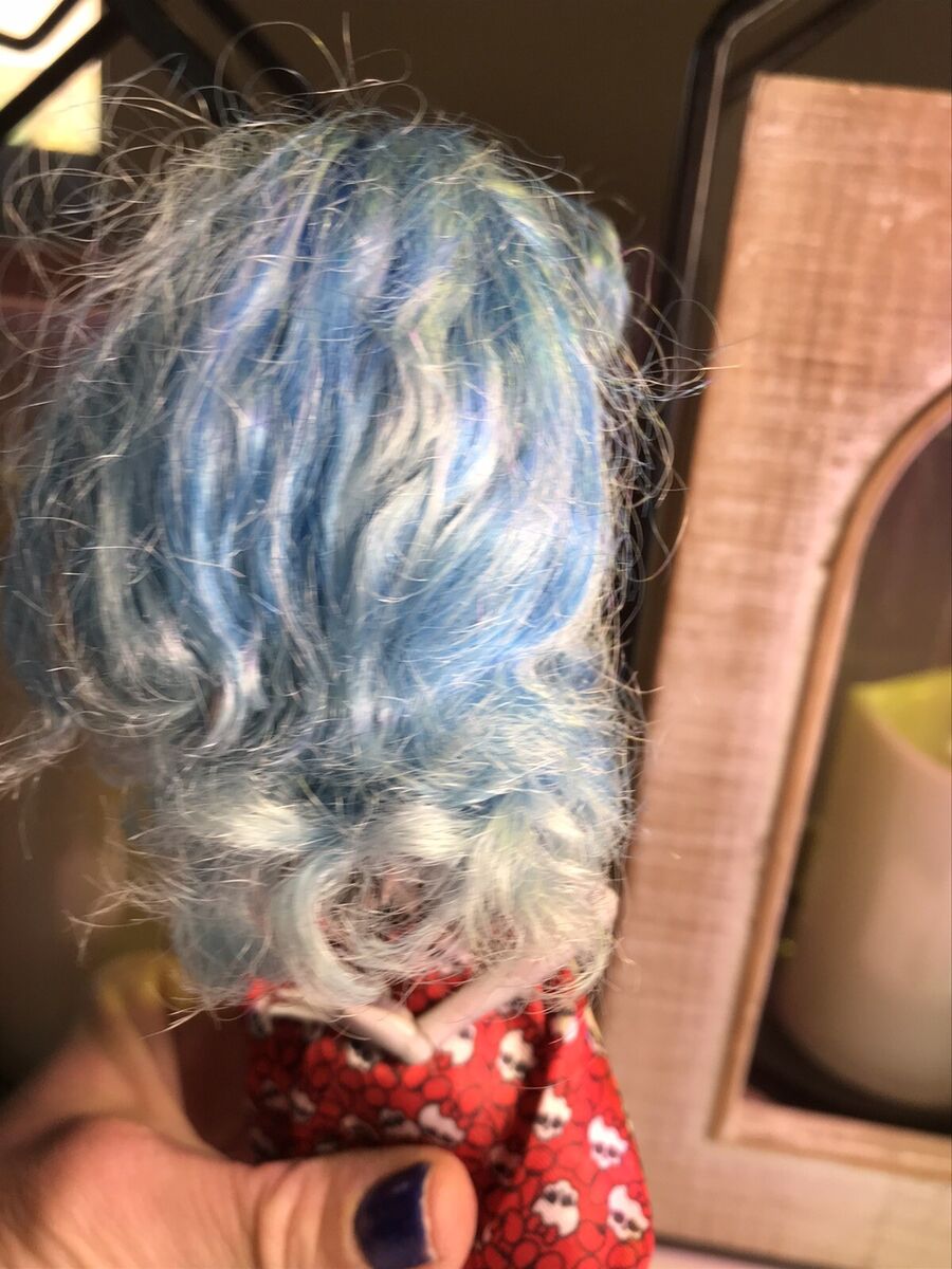 Monster high ghoulia yelps dot dead gorgeous doll scooter