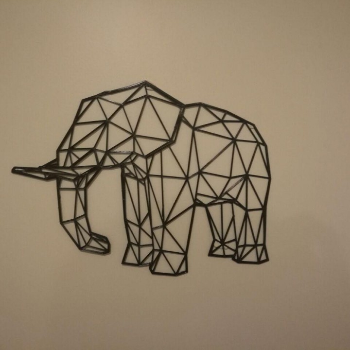 D printable low poly elephant by makerte