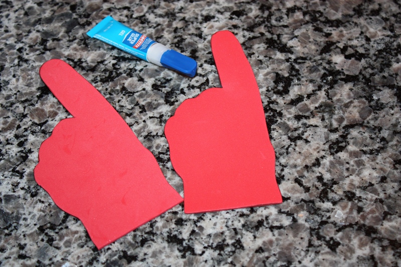 Christy robbins mini foam fingers