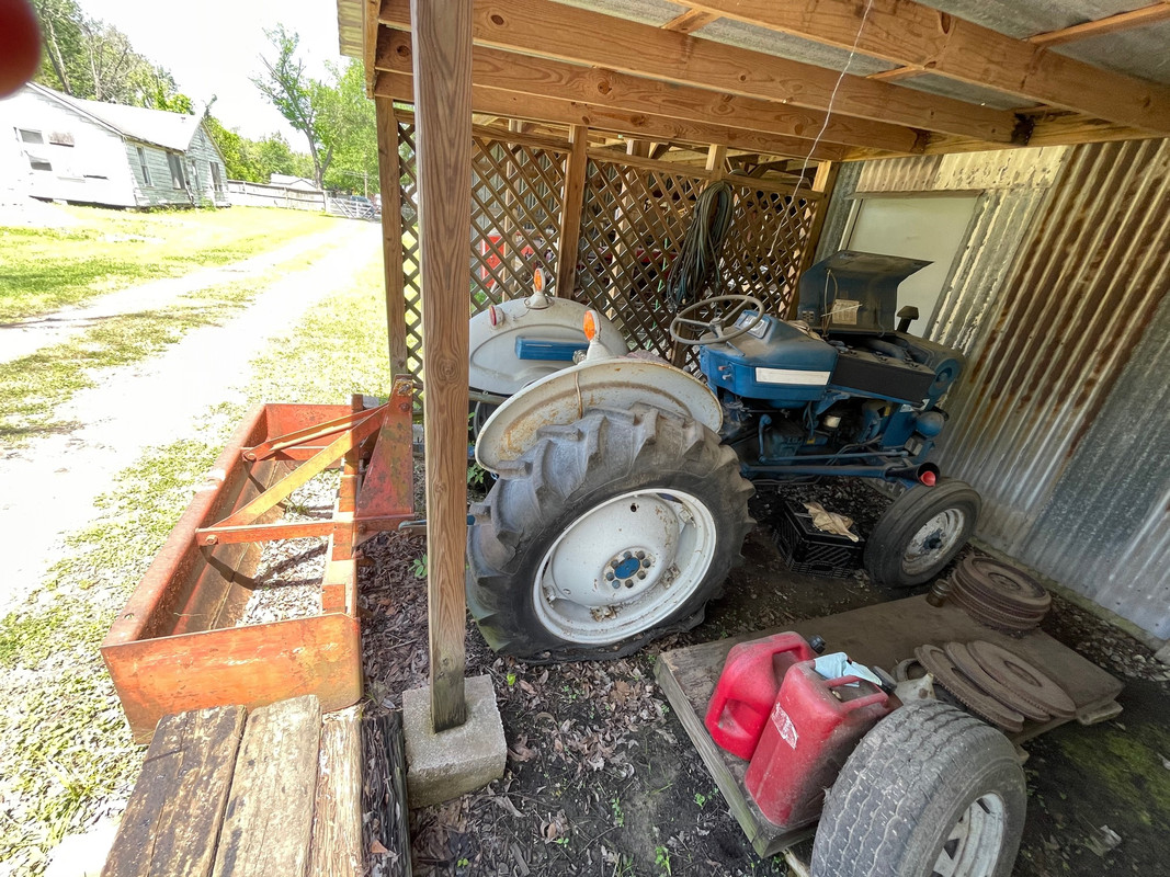 What color for the wheels and large fenders tractor forum
