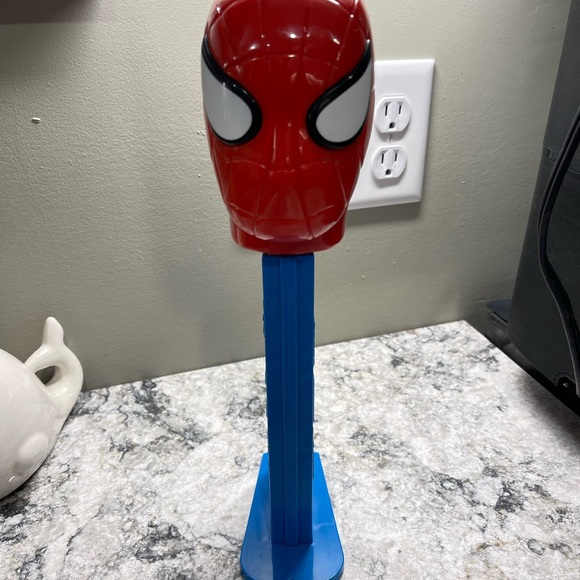 Pez other spiderman giant pez dispenser plays theme song holds full pez rolls
