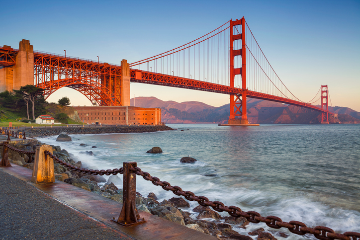 Bridge features golden gate