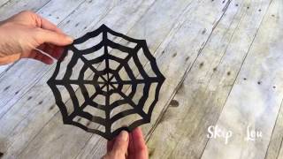 How to ake a spider web out of paper