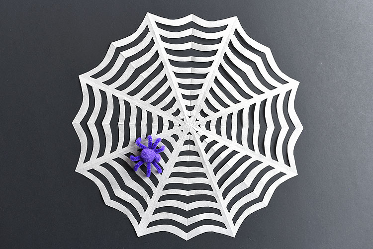 How to make paper spiderwebs paper spiderweb craft