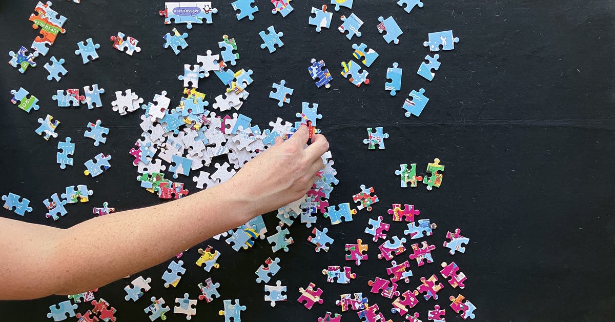 Tips to store and display your puzzles from jigsaw pros wirecutter