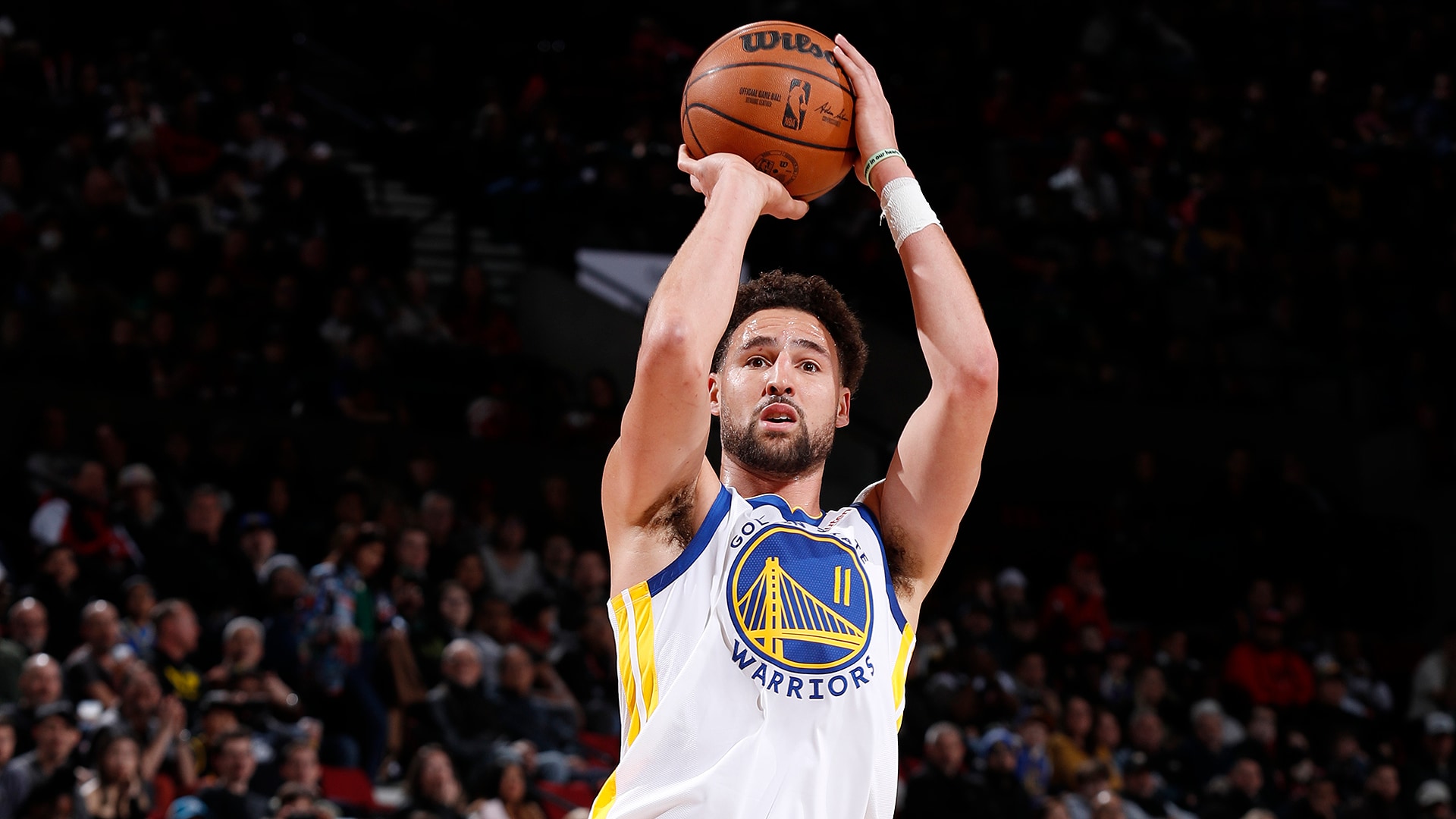 Warriors bend but dont break in road win over trail blazers