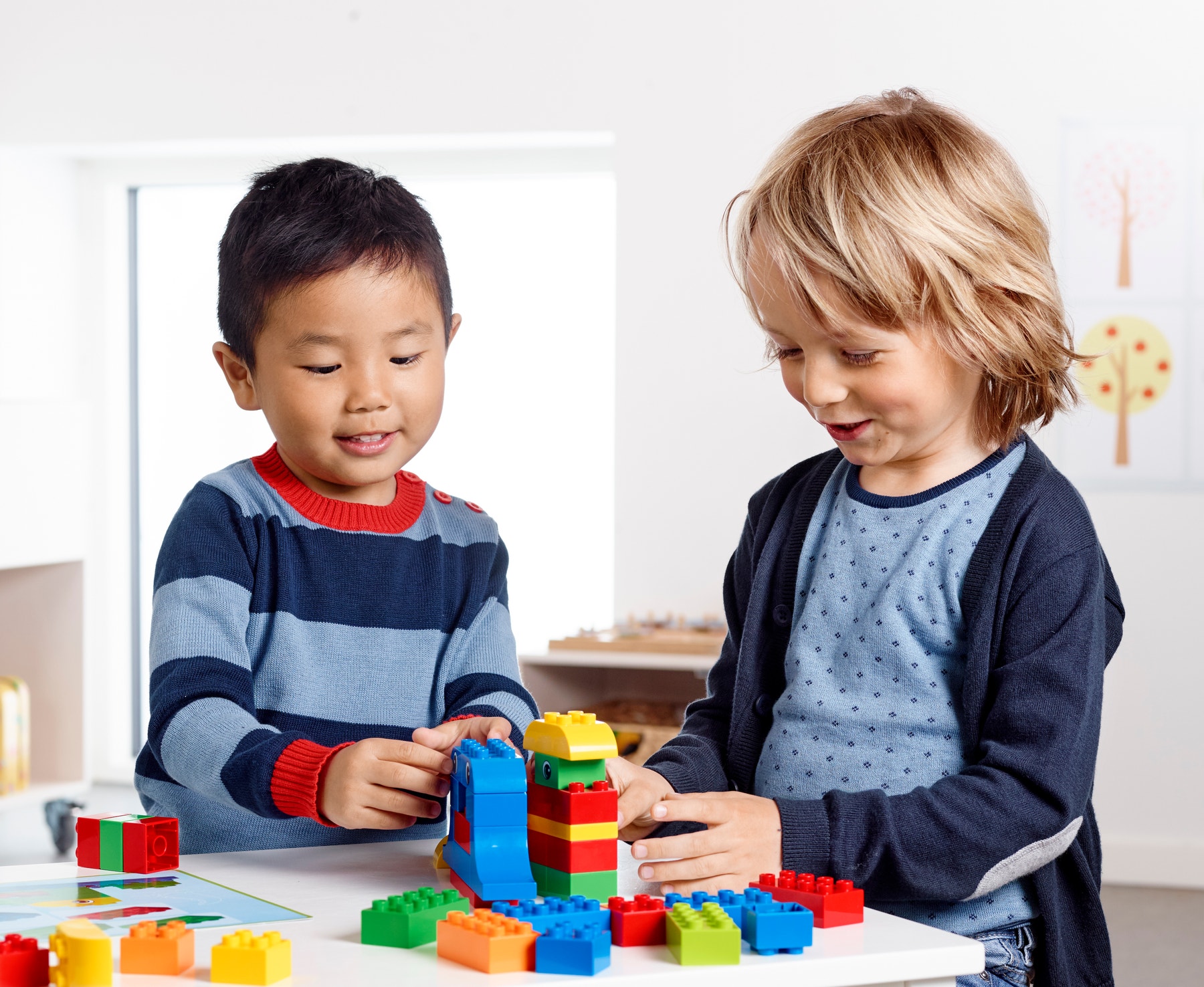Creative duplo brick set by product resources support
