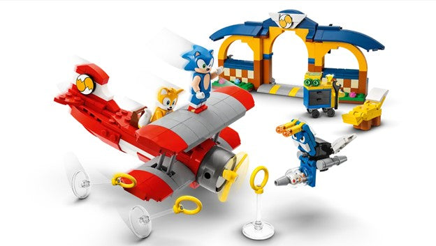 Lego sonic the hedgehogâ tails workshop and tornado plane â â new york resort