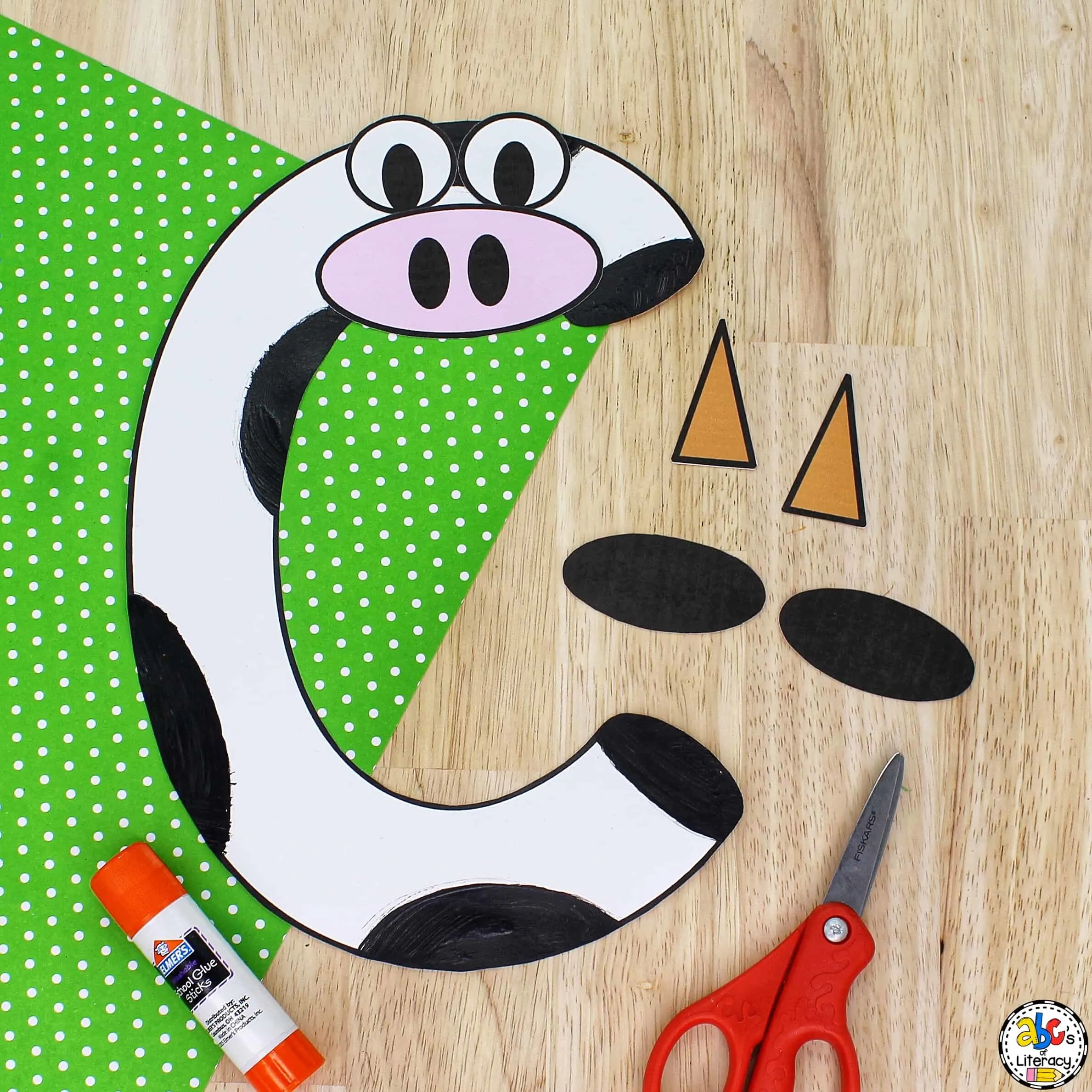 Letter c cow craft letter recognition activity for preschoolers