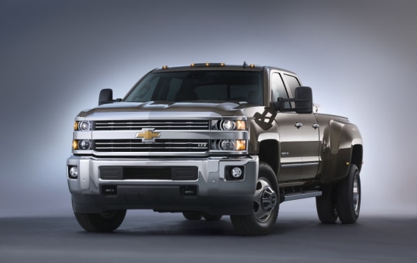 Silverado hd engineered to make the tough jobs easier