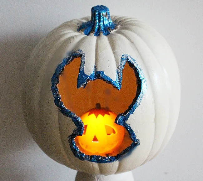 Make a fun and easy to make lilo stitch pumpkin for halloween