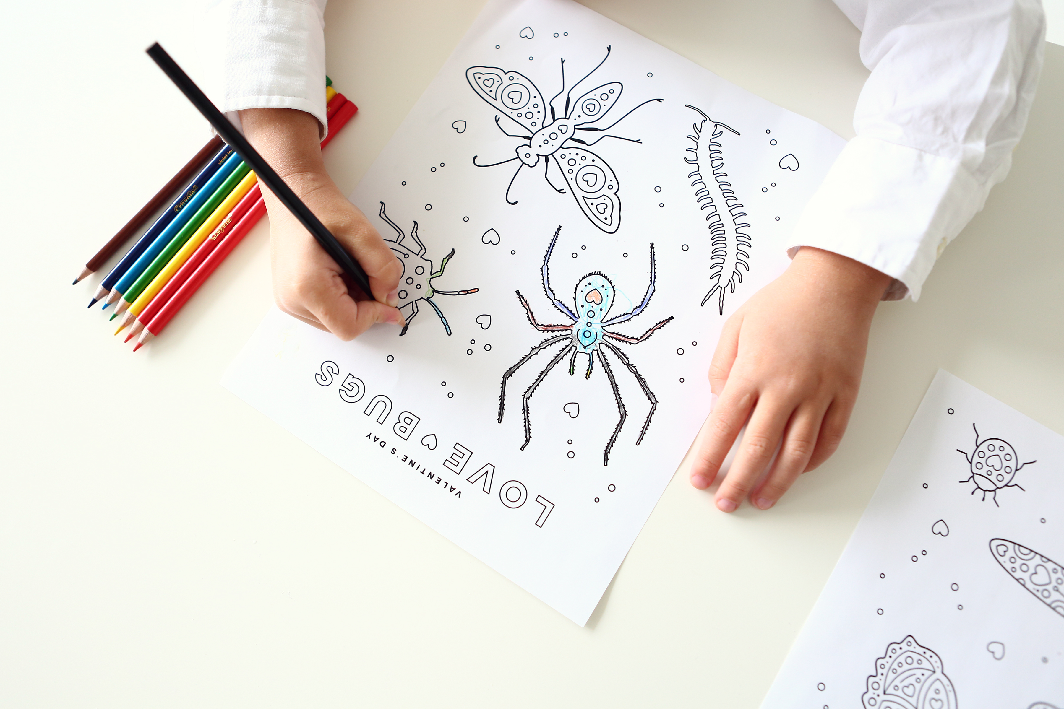 Love bugs free coloring sheet printable
