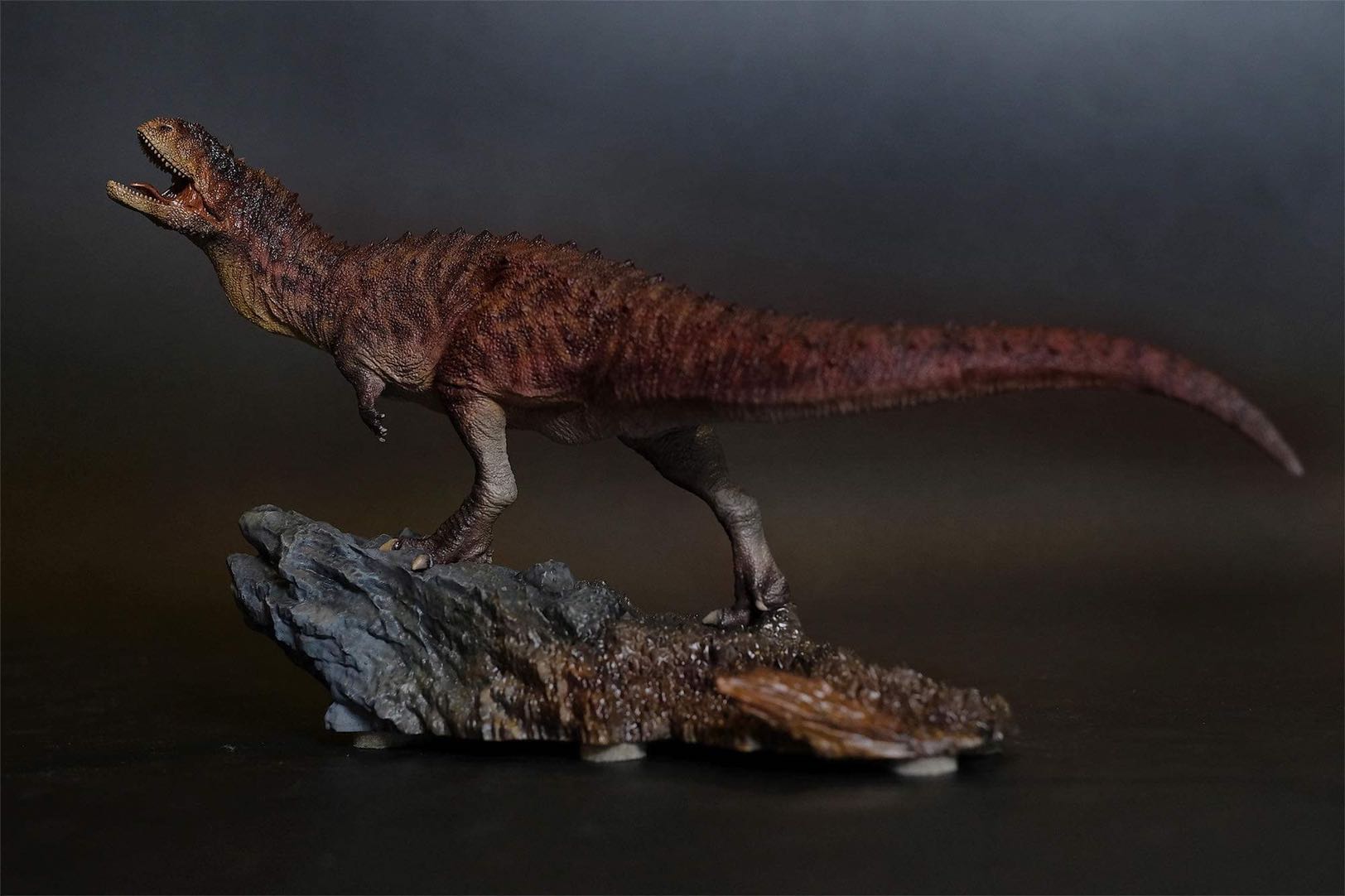 Majungasaurus statue unpainted model â lana time shop
