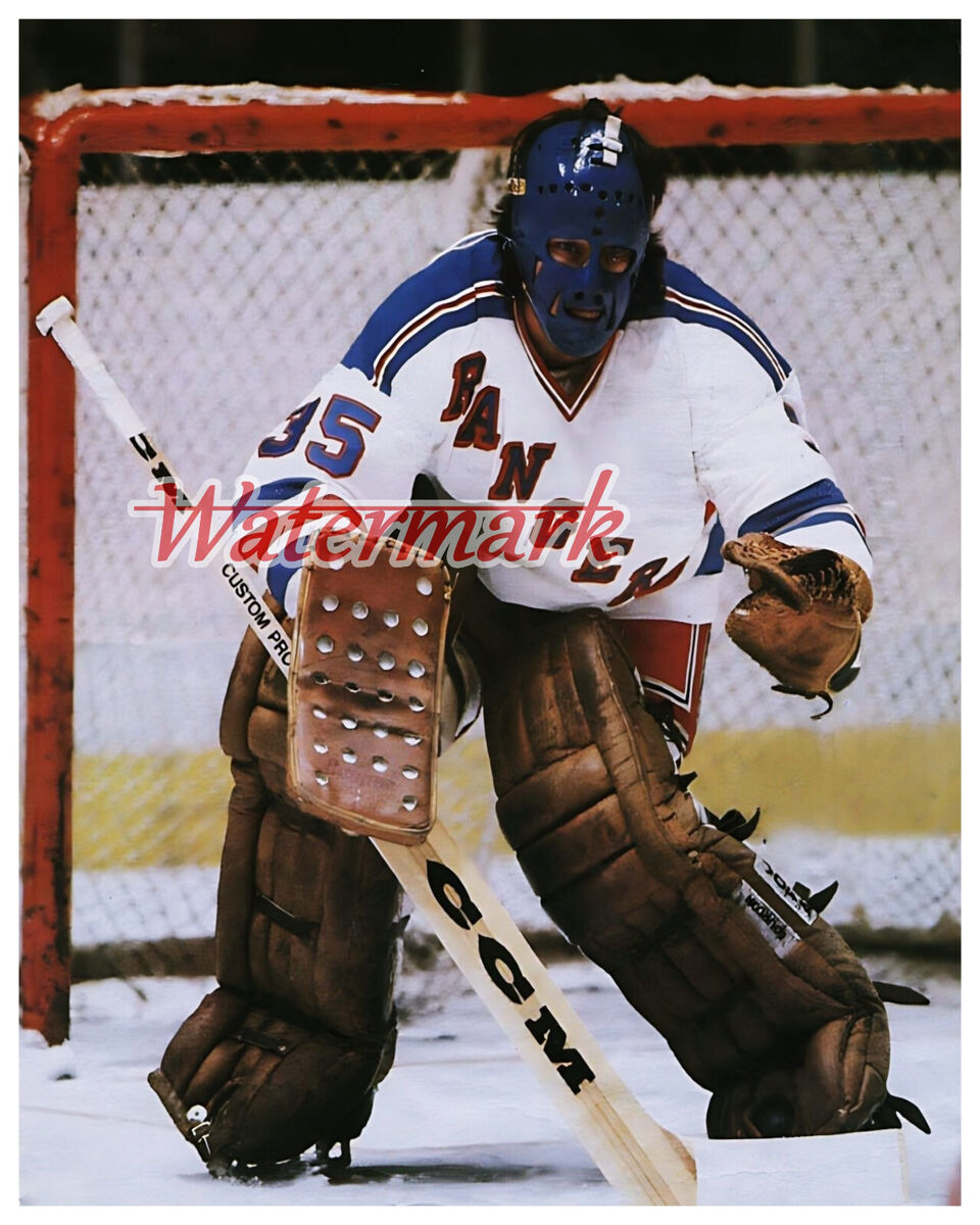 Nhl new york rangers goalie steve baker color x photo picture