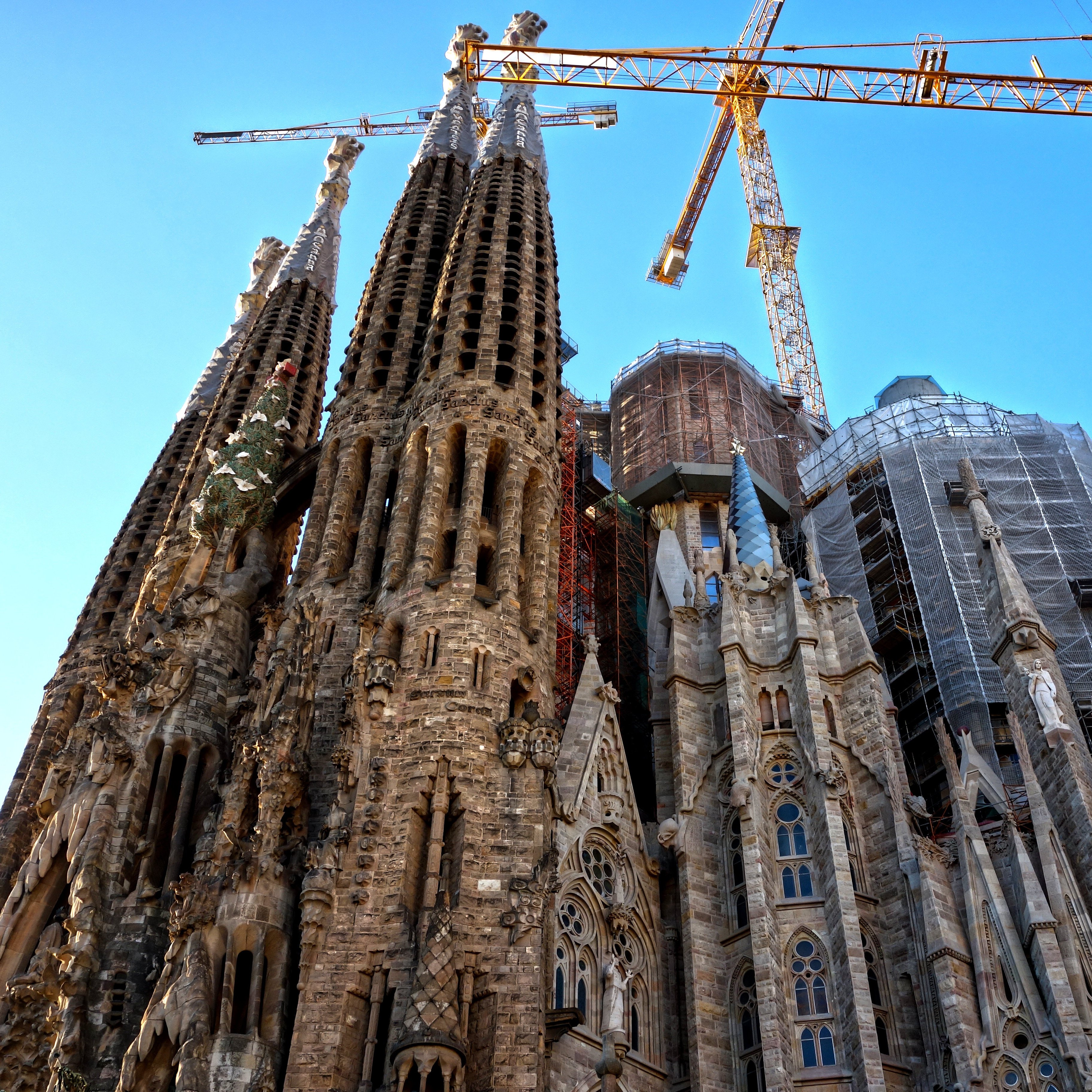 Sagrada famãlia benoãt labourdette