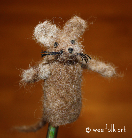 Noisy nora â wee folk art