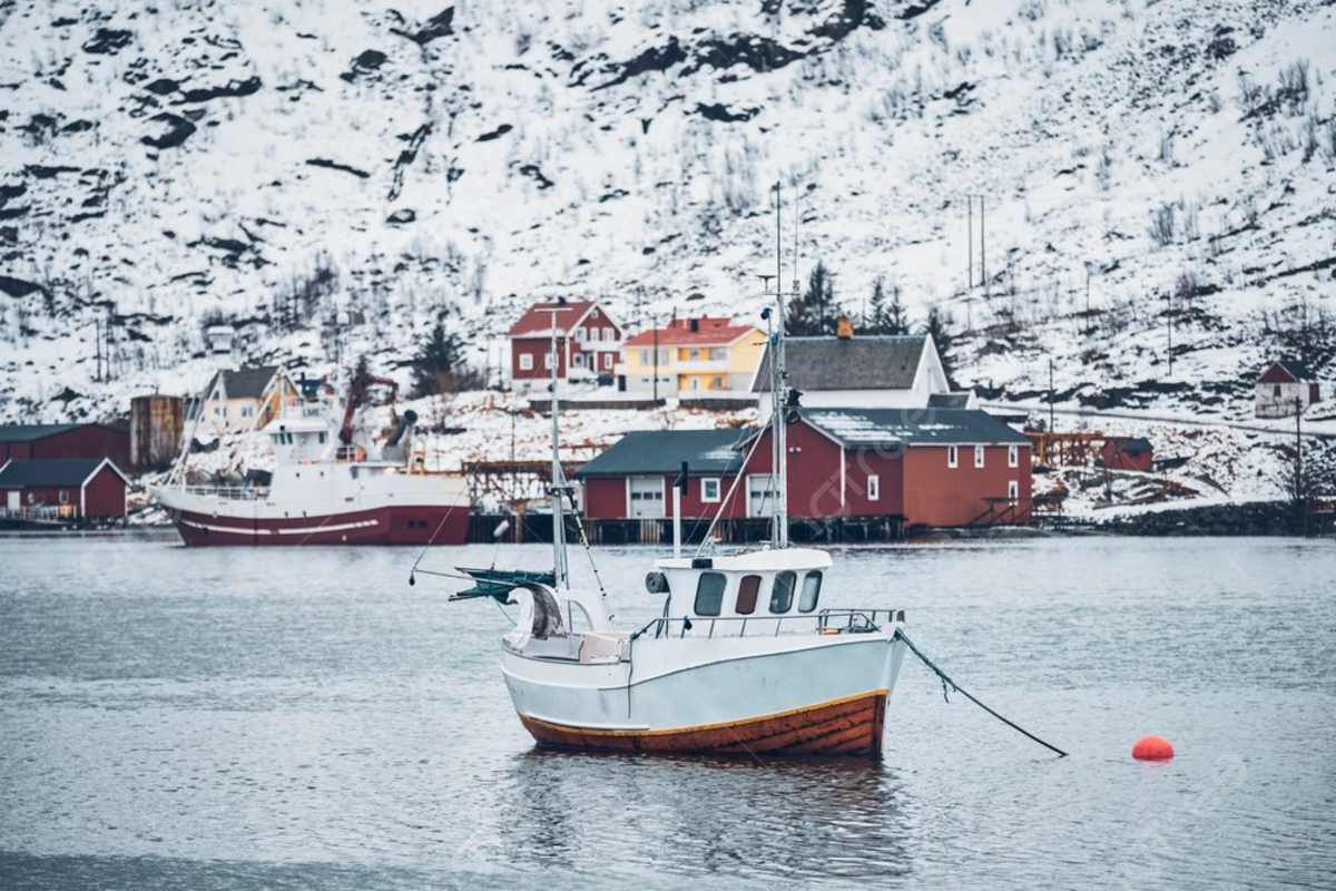 Ship fishing boat in hamnoy fishing village on lofoten islands photo background and picture for free download