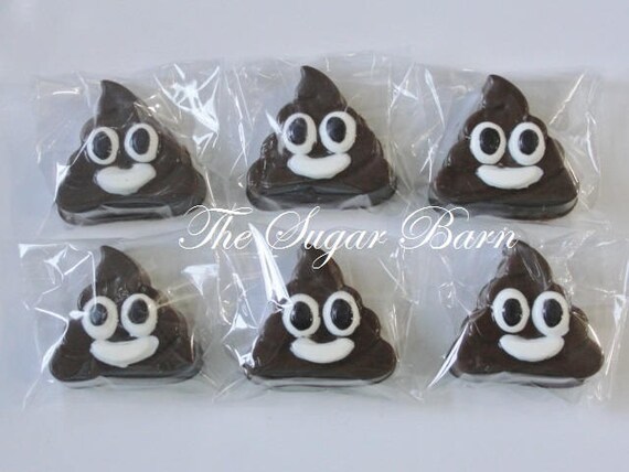 Poop emoji chocolate mini oreo cookies countbig stinkeremoji partyemoji favoremoji giftemoji candypoop favorgag giftbirthday