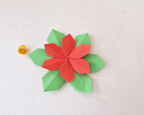 How to make easy poinsettia origami flowers