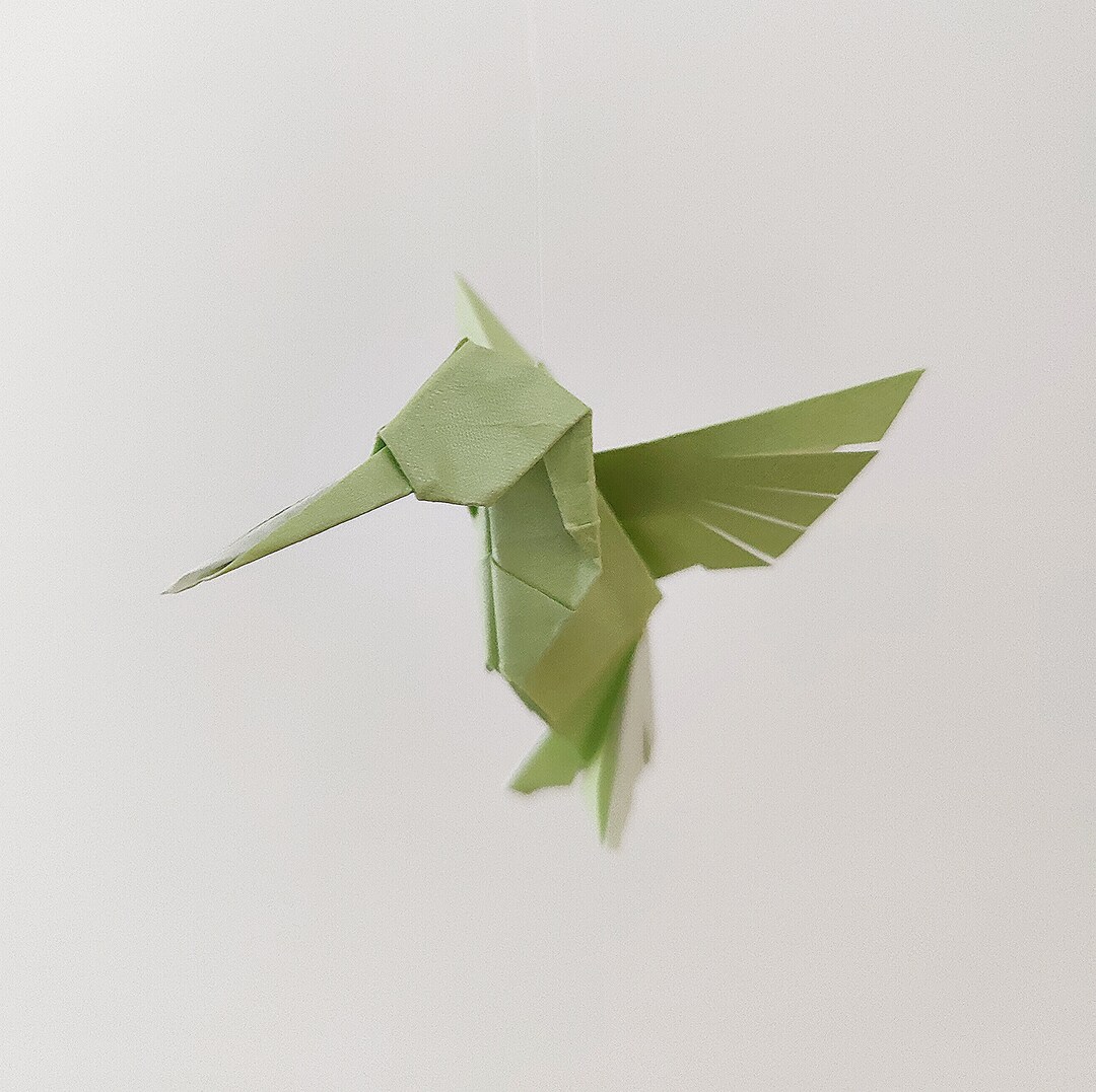 Hummingbird in origamipaper to hang for interior decoration home bedroom wedding birthday baptism baby shower showcase