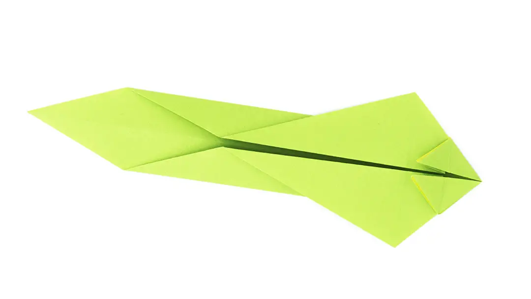An easy origami snake by gen hagiwara