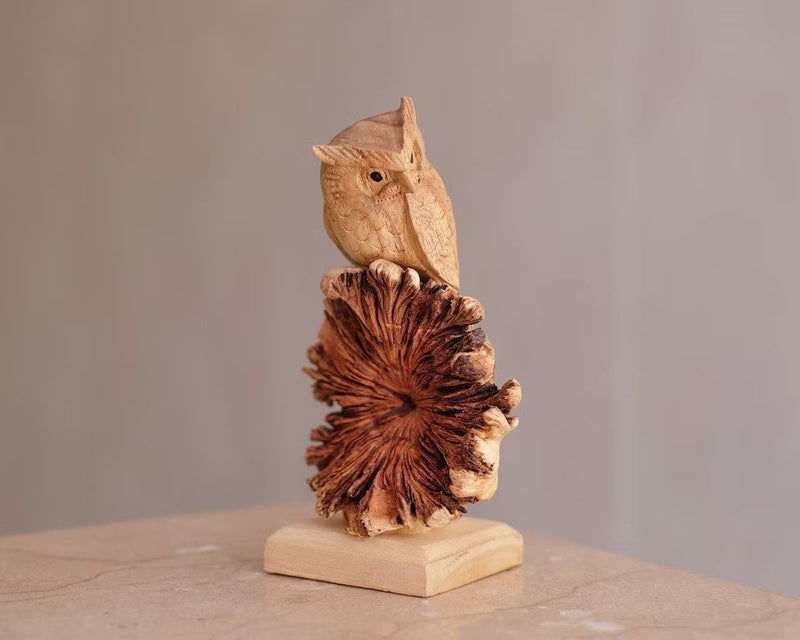 Wooden tree owl sculpture â