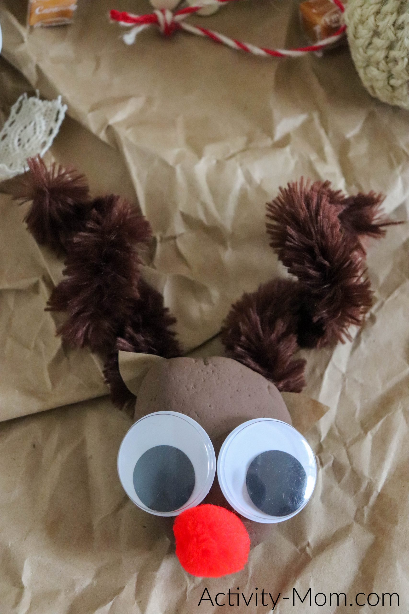 Reindeer rock craft for kids