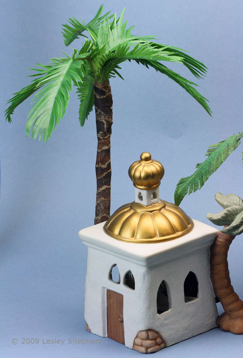 Make tiny realistic palms from paper or fabric