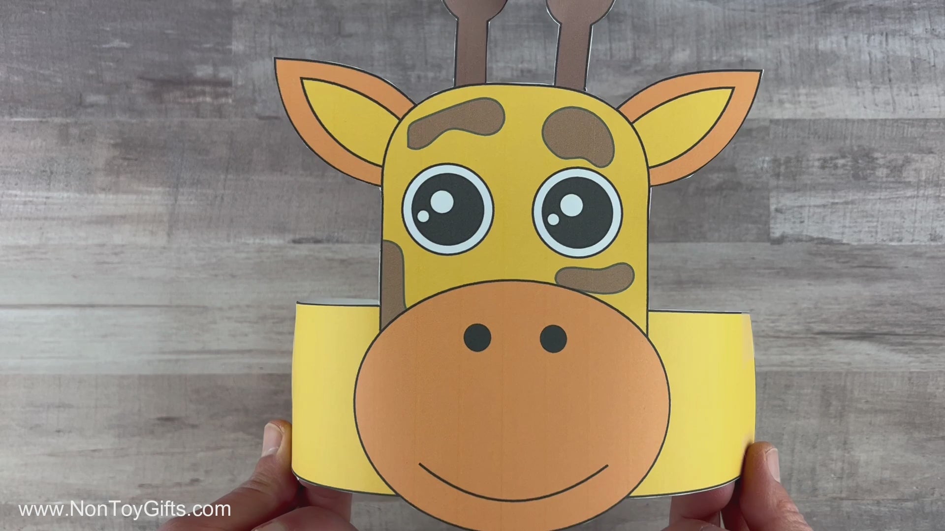 Giraffe paper hat