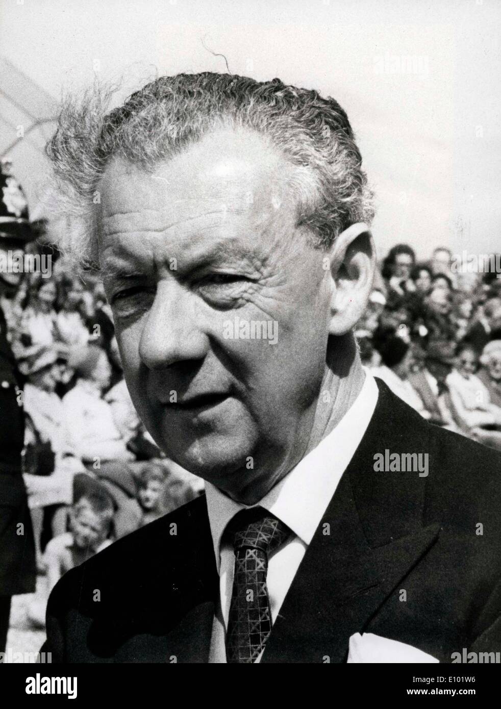 Benjamin britten poser hi