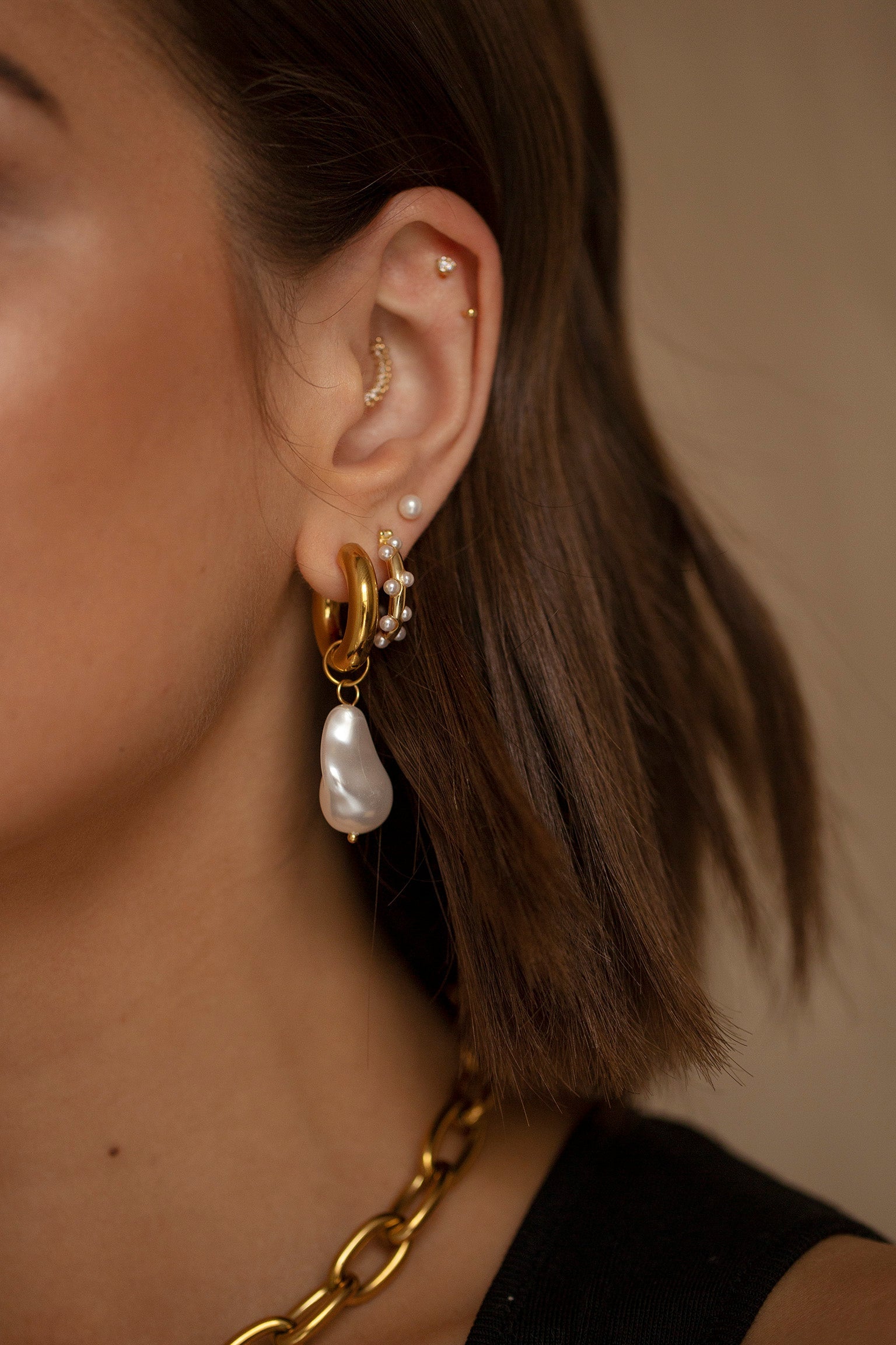 Pia pearl studs one dame lane