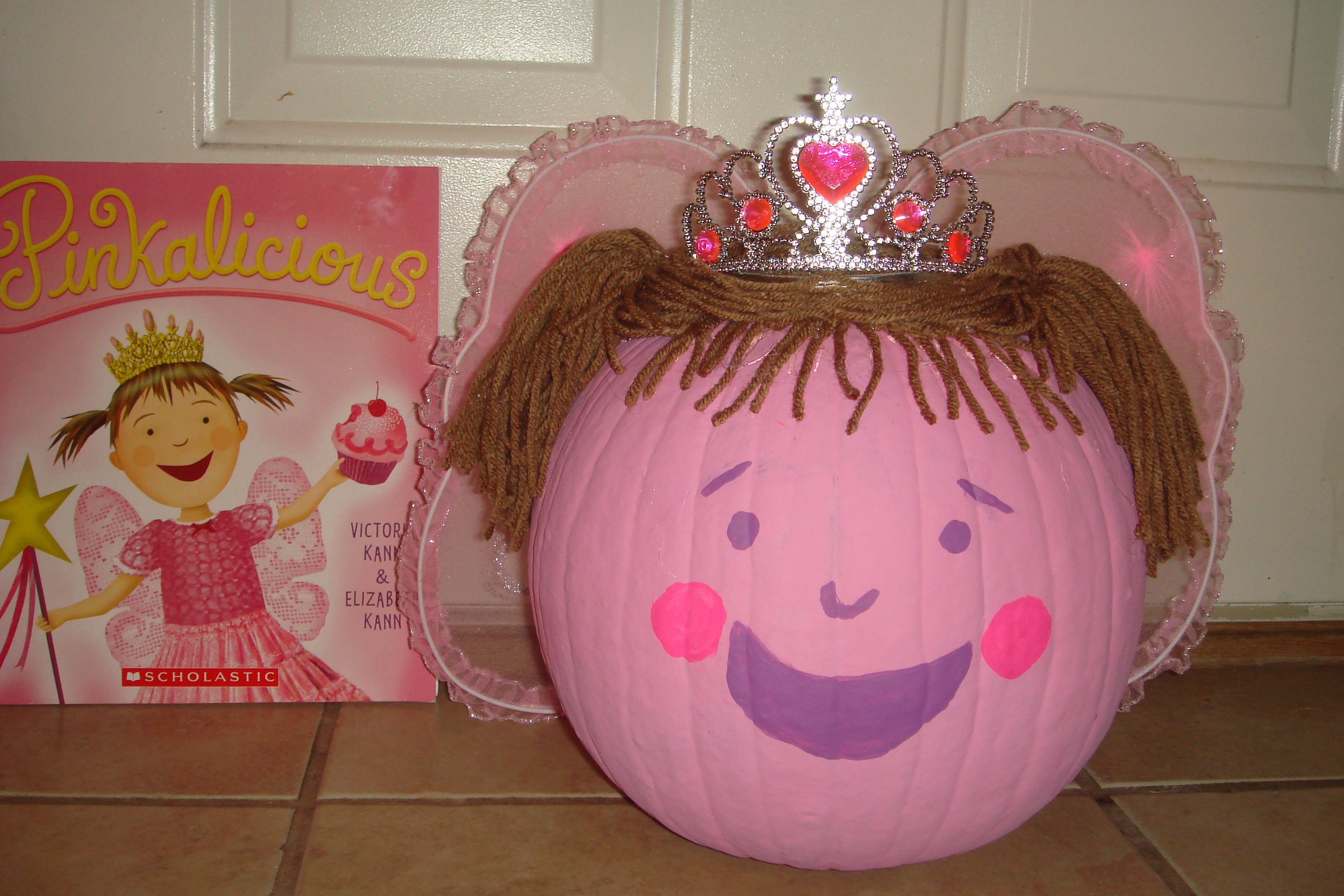 Pinkalicious pumpkin for school book project pumpkin halloween decorations pumpkin books halloween crafts