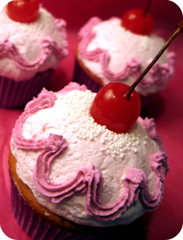 Pinkalicious cupcakes dozen flours