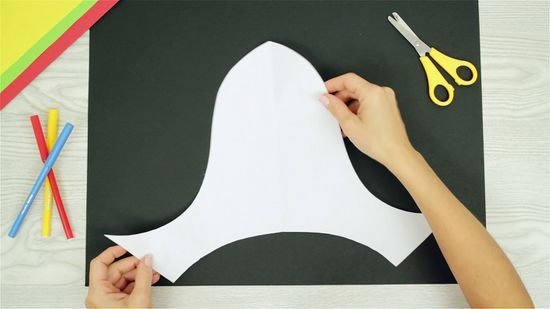 Ways to make a pirate hat