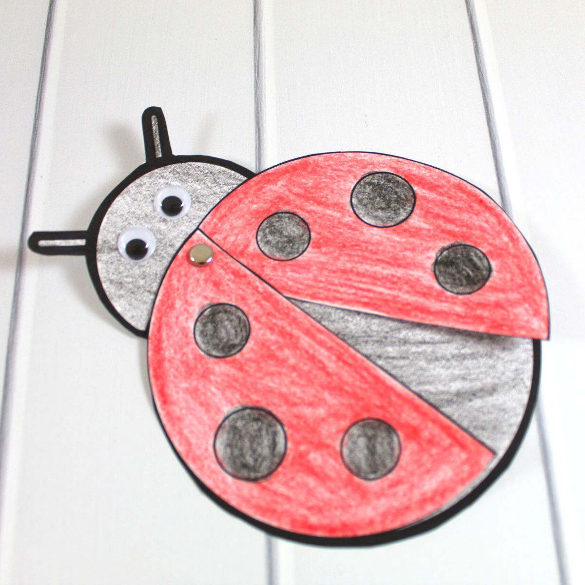 Easy paper ladybug craft for kids free printable
