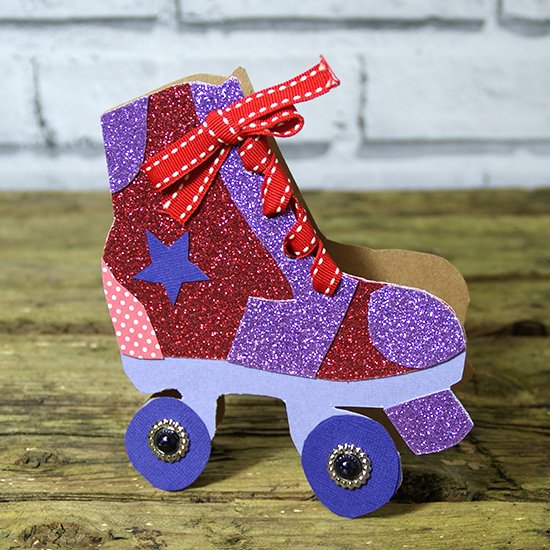 Roller skate card with template