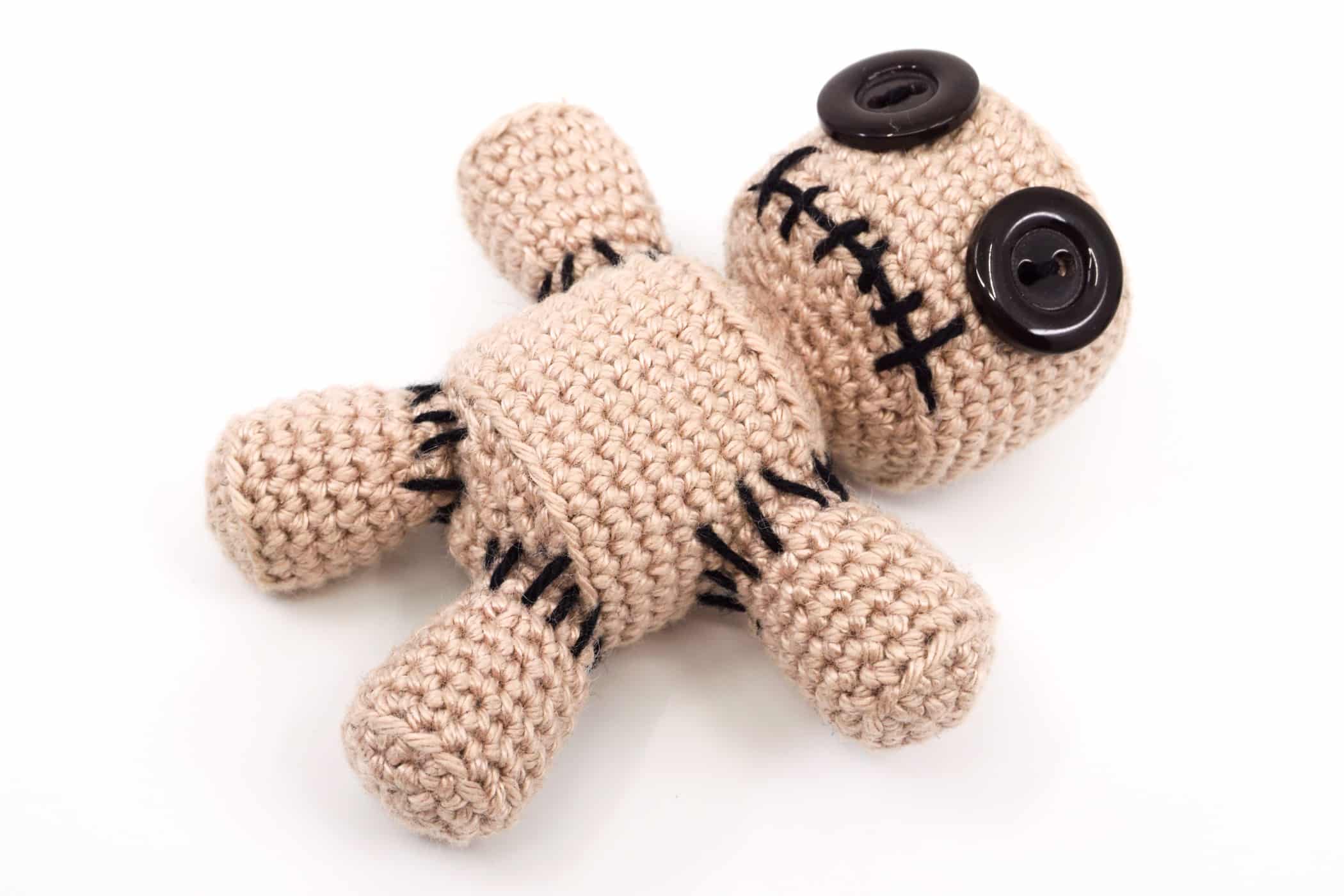 Voodoo doll pincushion crochet pattern