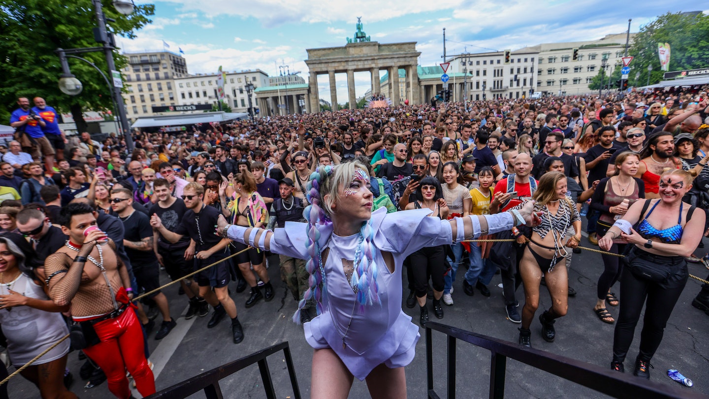 Rave the planet the love parade successor is back