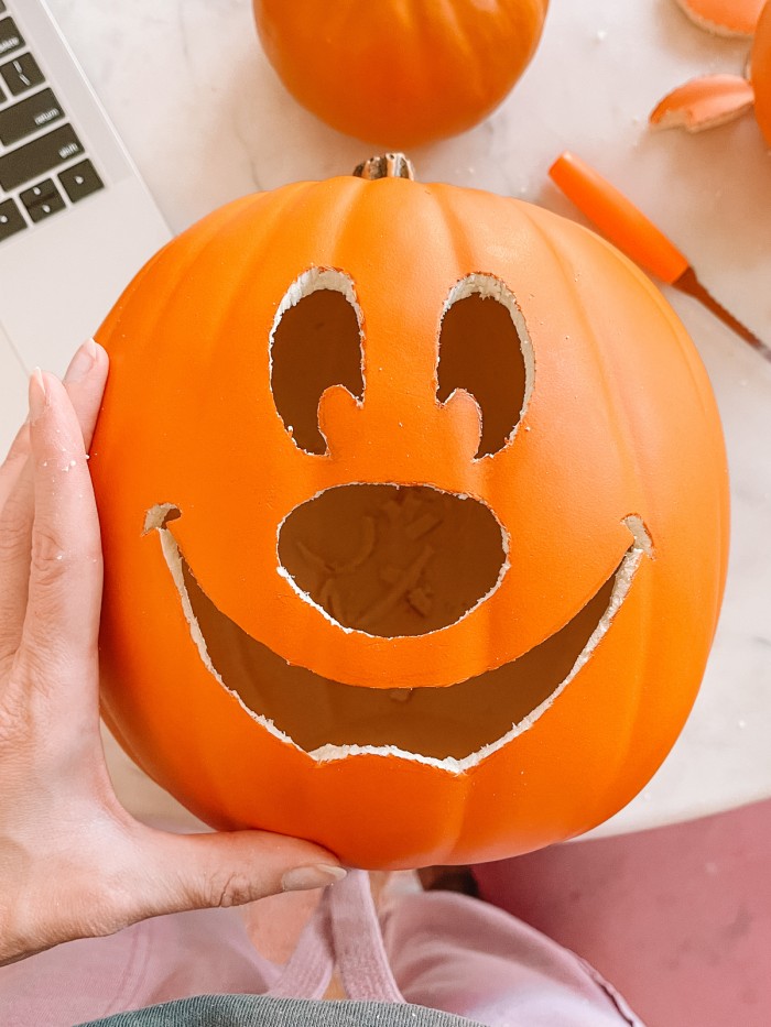 How to make a mickey mouse pumpkin