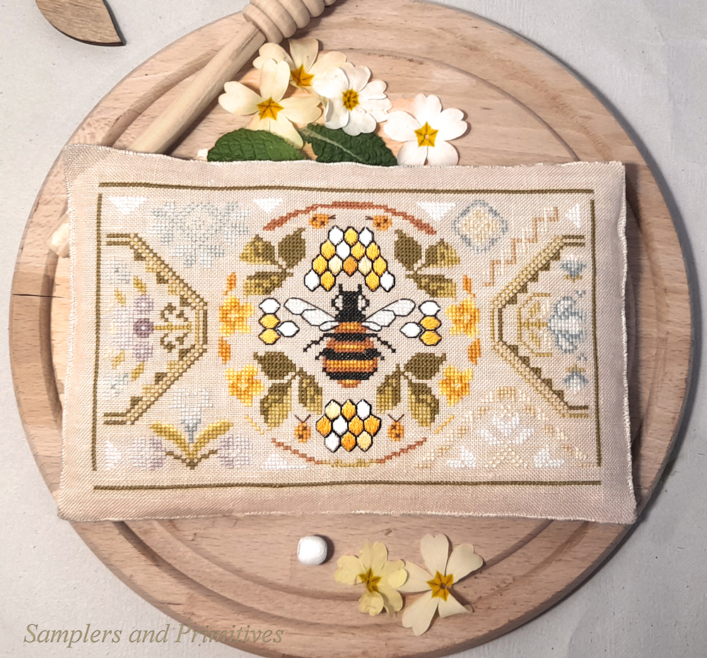 The bee quaker from samplers and primitives