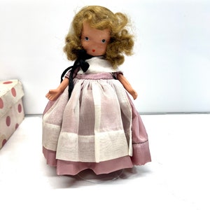 Quaker dolls