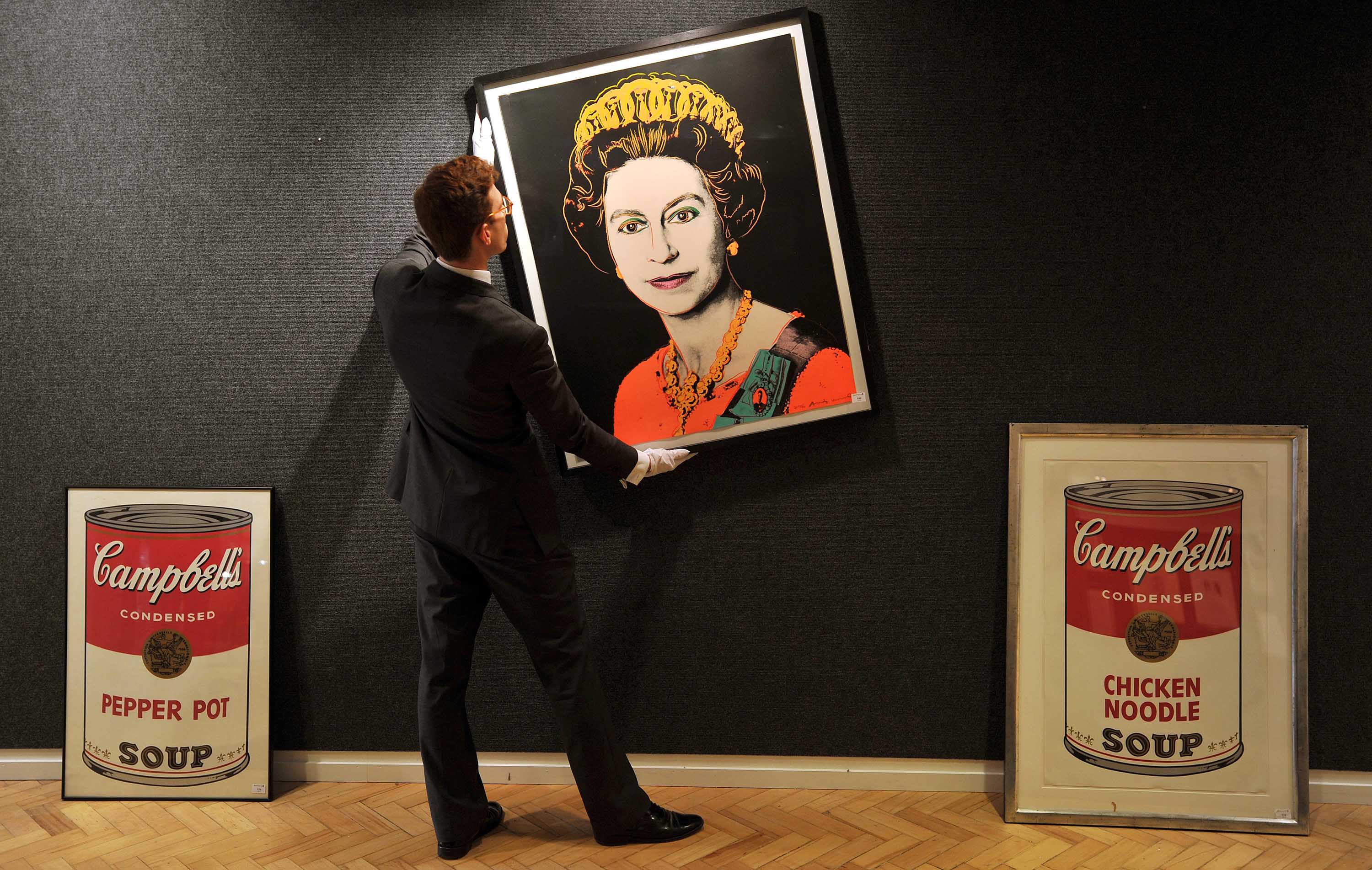 How artists portrayed queen elizabeth ii through her reign