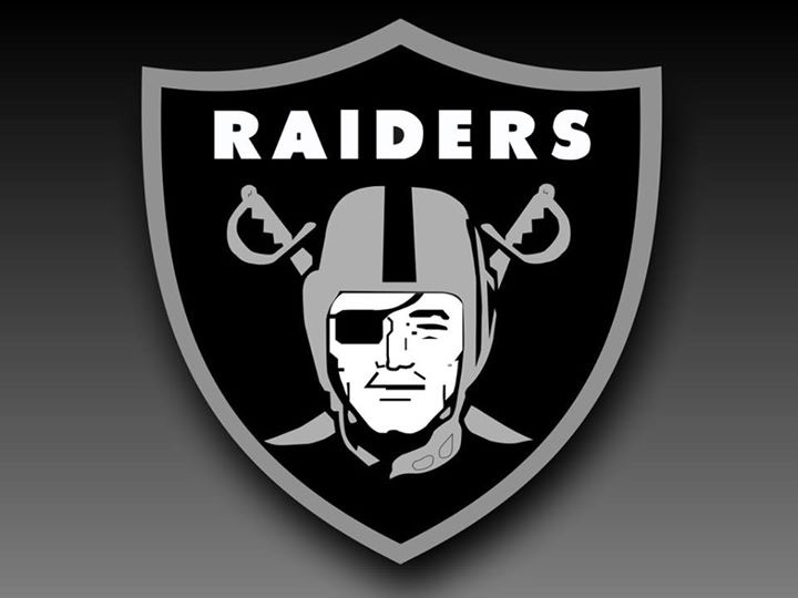 Craig played the national anthem at the oakland raiders vs baltimore ravens game